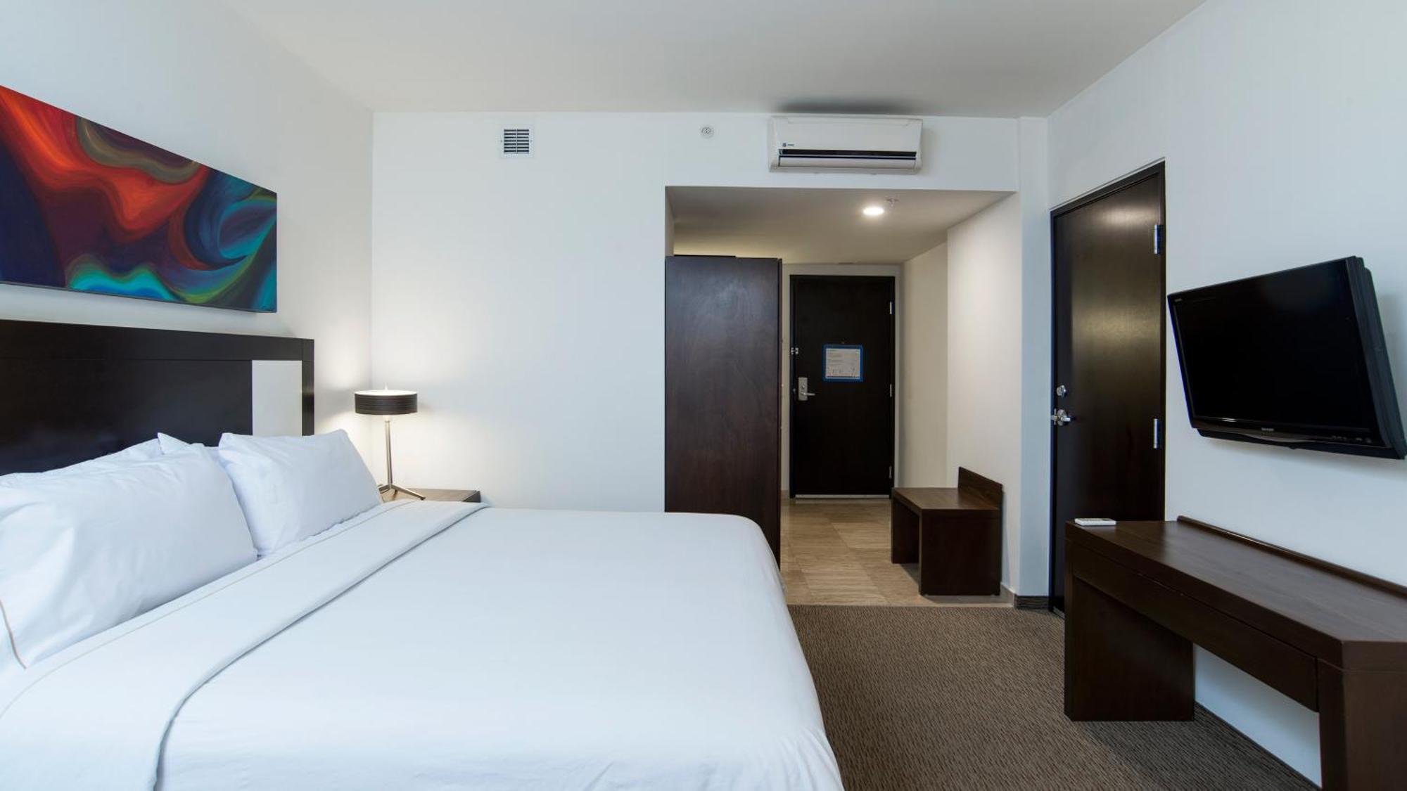 Holiday Inn Guadalajara Patria-Universidad By Ihg Zapopan Extérieur photo